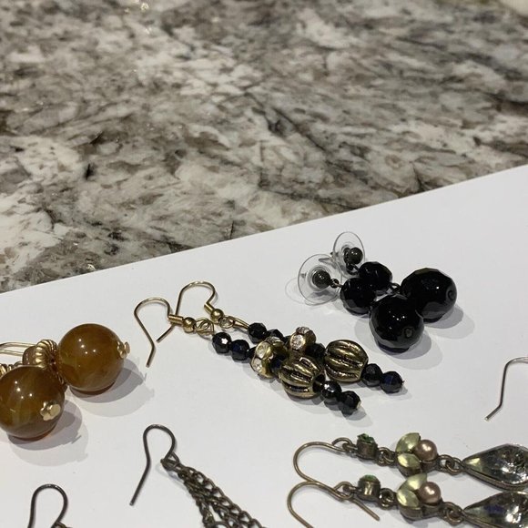 Lot Of 8 Costume Earrings Pierced Dangle Variety Black Brown Etc - Picture 5 of 12